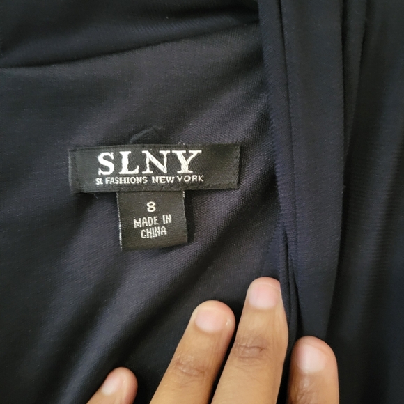 SLNY Women's Navy V-neck Embroidered Lace Sleeveless Formal Dress Size: 8 - Picture 11 of 13